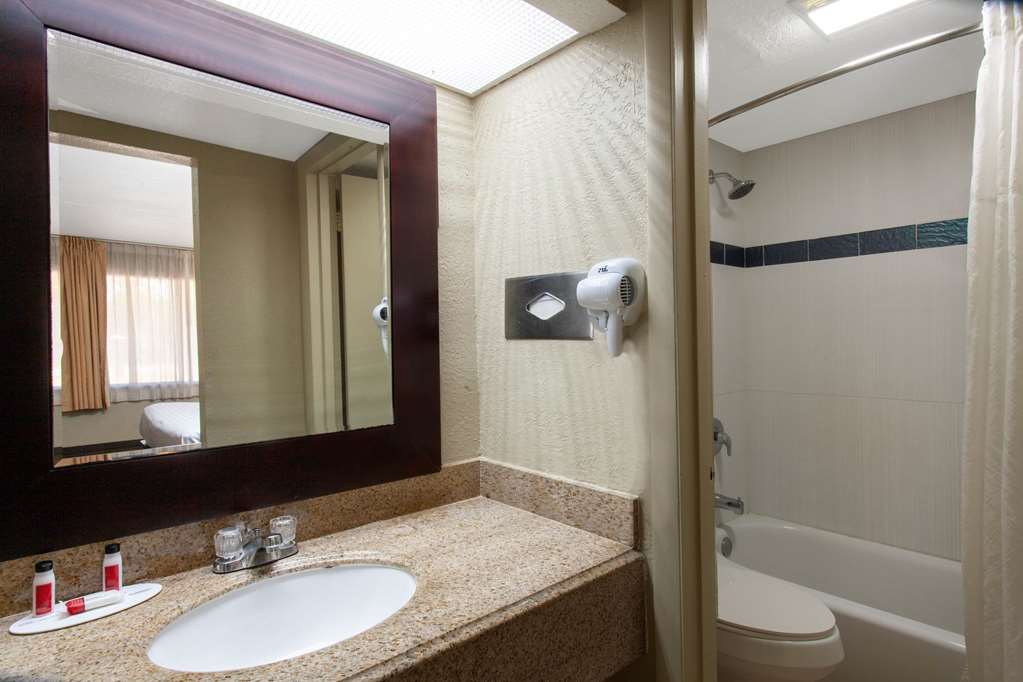 Travelodge by Wyndham Deltona - photo 26