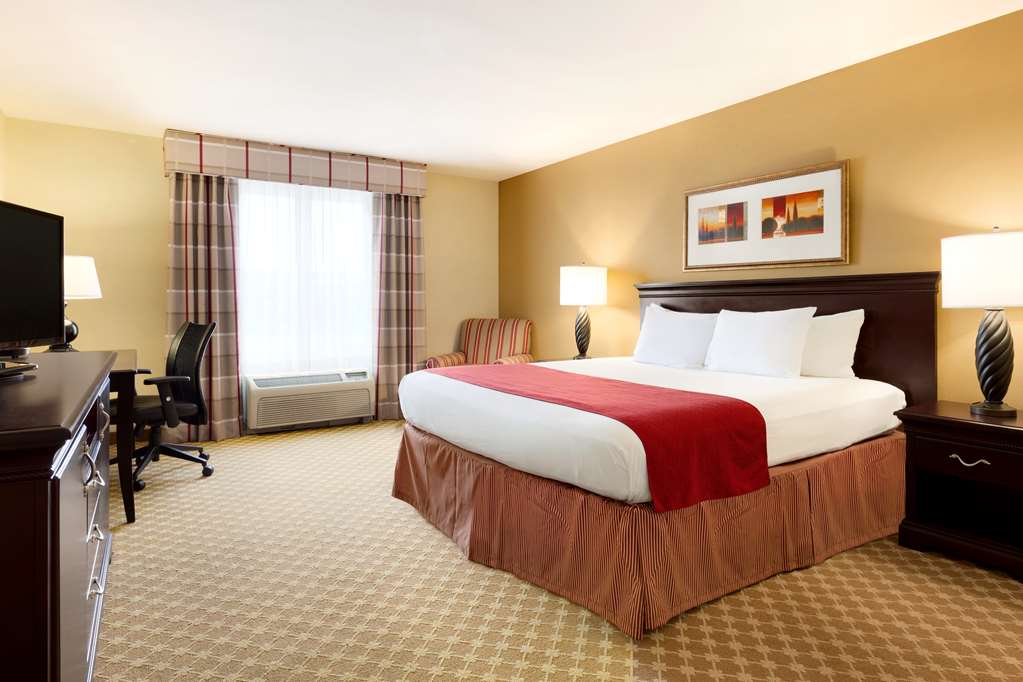 Spark by Hilton Sumter - photo 2