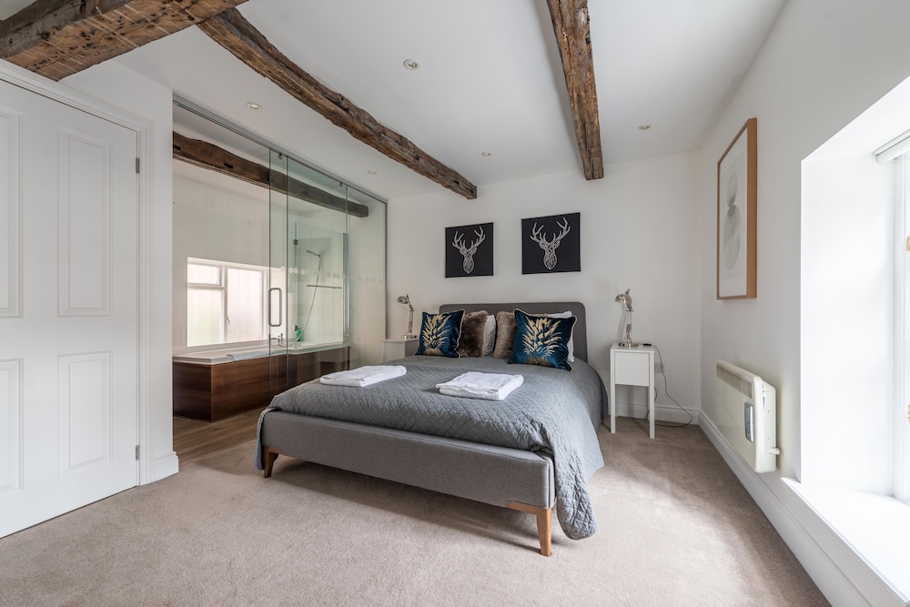 Hampden Apartments The Anne — 4-Star Luxury Hotel in Windsor, United Kingdom
