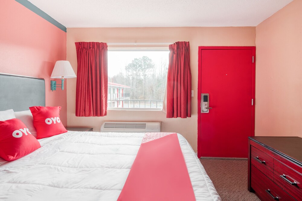 OYO Hotel Fayetteville S Eastern Blvd - photo 7