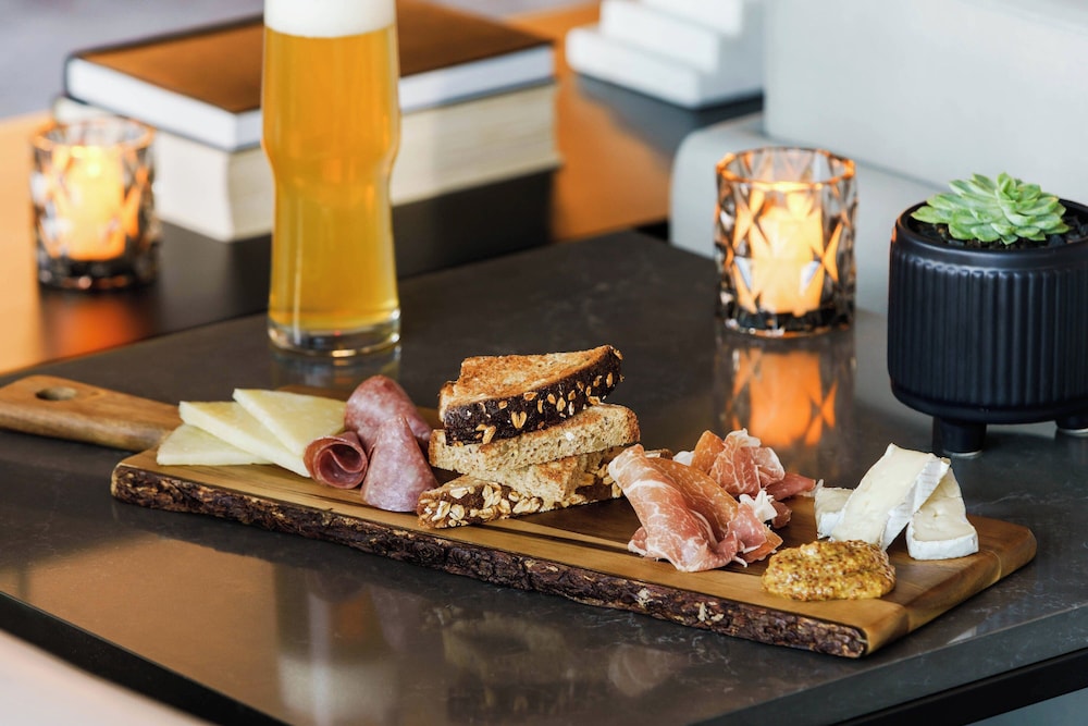 Ac Hotel By Marriott Scottsdale North - photo 40