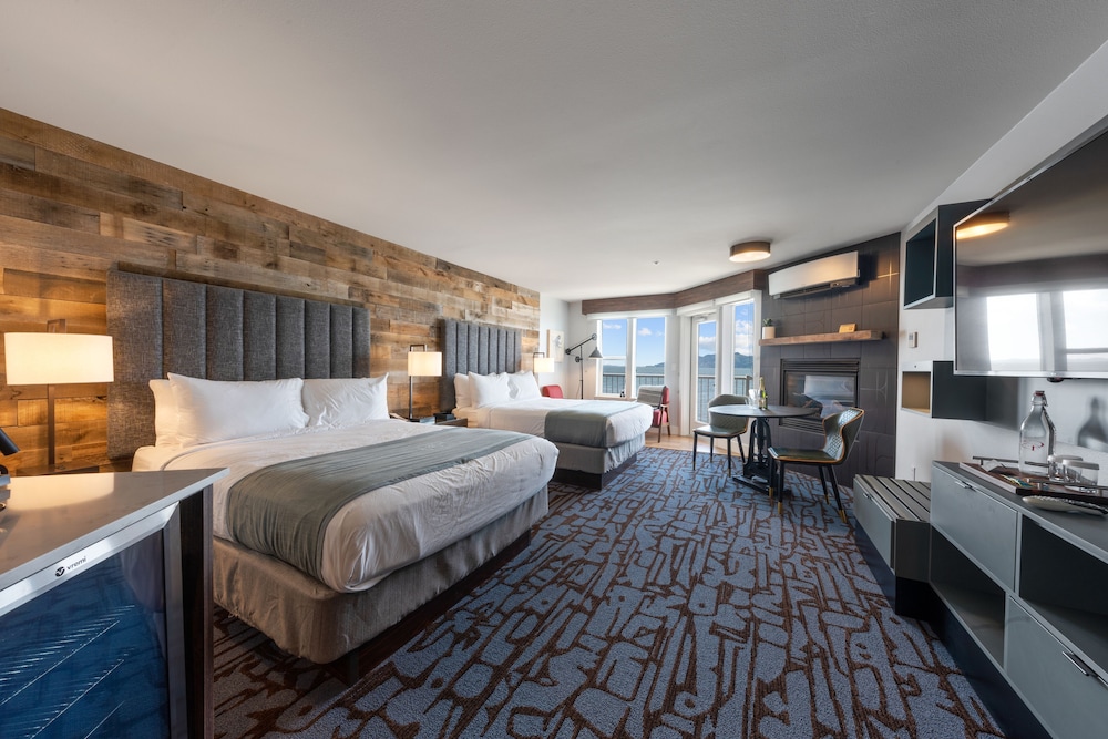 Cannery Pier Hotel & Spa - photo 64