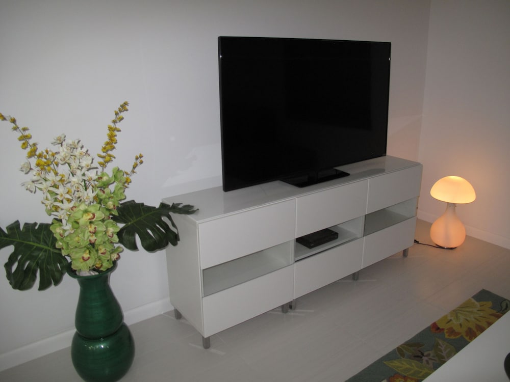 Downtown Hollywood Boutique Hotel - photo 35