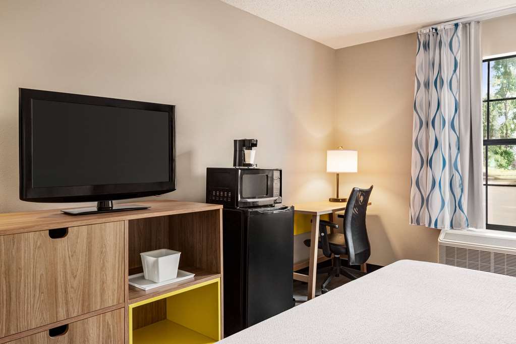 Days Inn by Wyndham Shallotte - photo 22