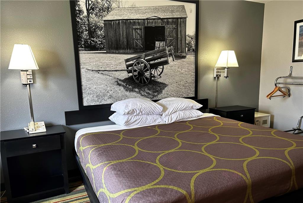 Super 8 by Wyndham Mound City - photo 14