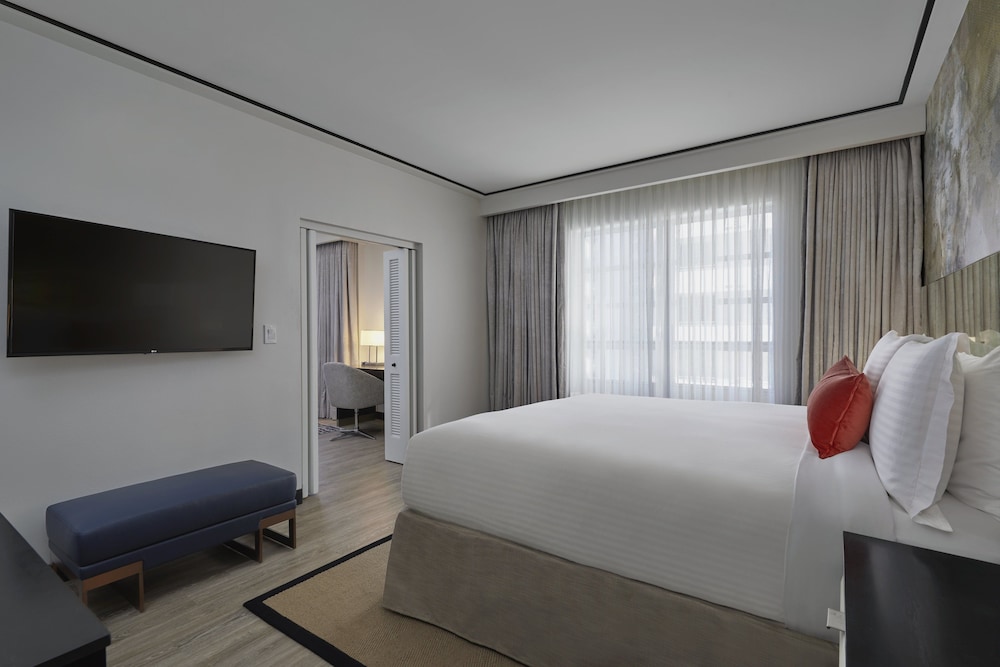 Loews Miami Beach Hotel - photo 19