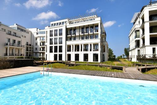 Ferienwohnung Luxus Apartment Küstenblick Sellin — 4-Star Luxury Hotel in Ostseebad Sellin, Germany