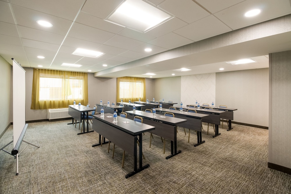 SpringHill Suites by Marriott Dallas NW Hwy I35E - photo 43