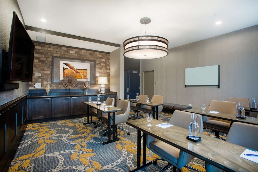 Homewood Suites by Hilton Salina Downtown - photo 37