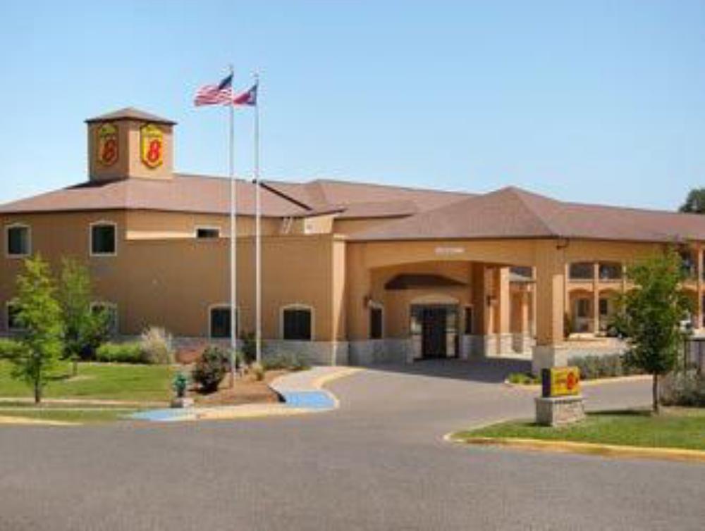 Super 8 by Wyndham Stephenville - photo 10