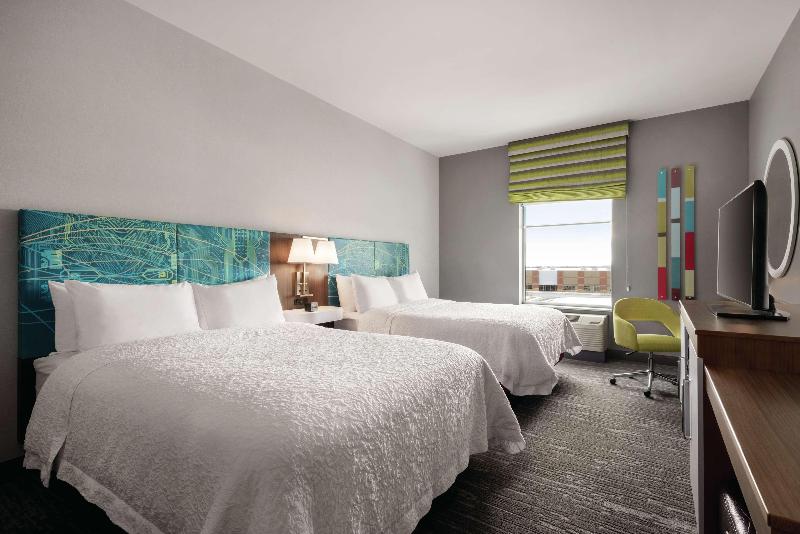 Hampton Inn Brooklyn Park - photo 45