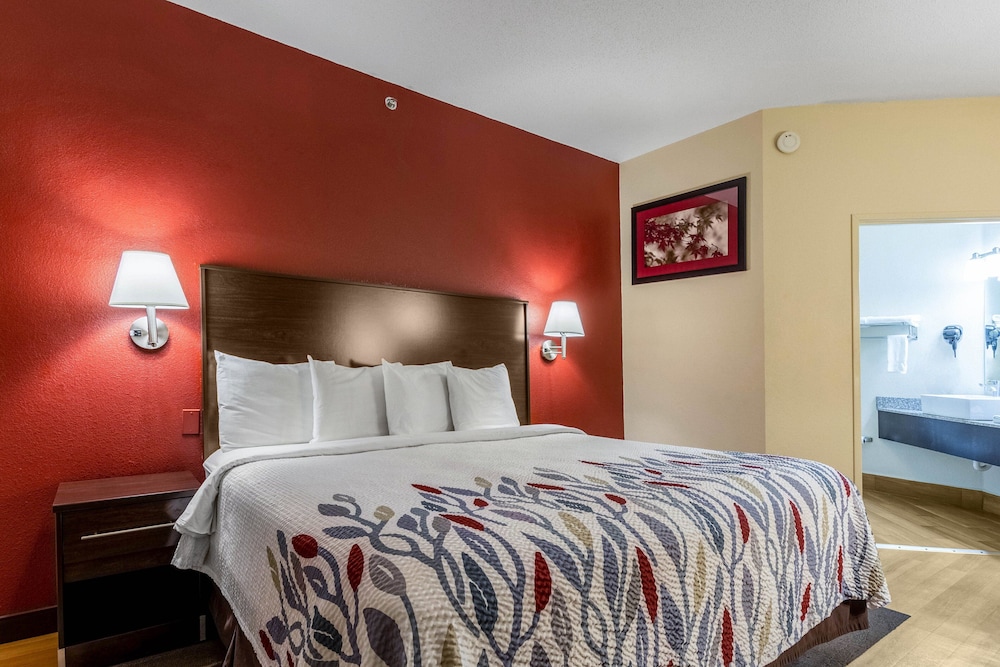 Red Roof Inn Georgetown IN Louisville West - photo 7