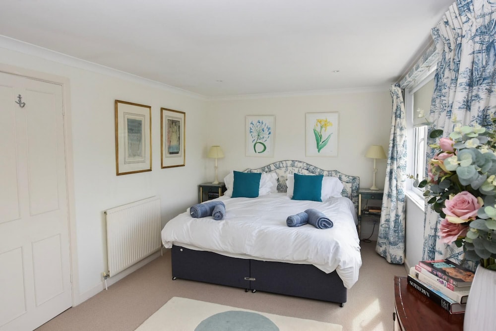 The Cottage a superb family coastal retreat — 4-Star Luxury Hotel in Bembridge, United Kingdom