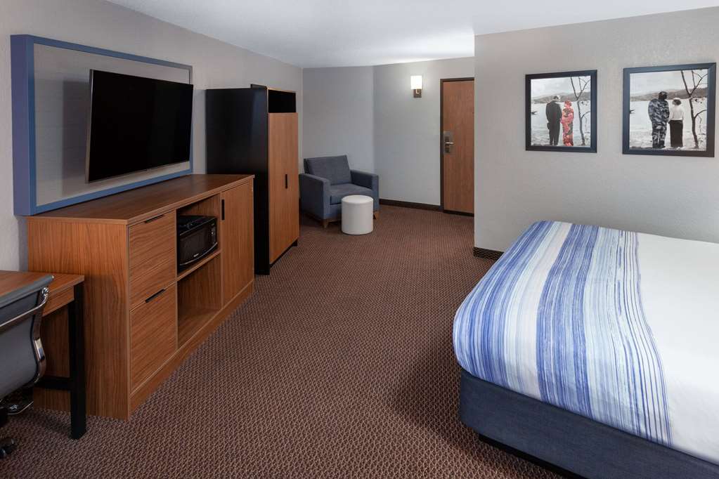 AmericInn by Wyndham New Richmond - photo 58