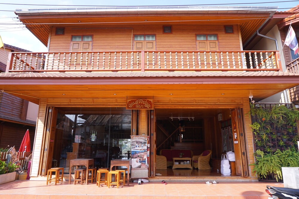 Baan Supichaya in Chiang Khan, Thailand