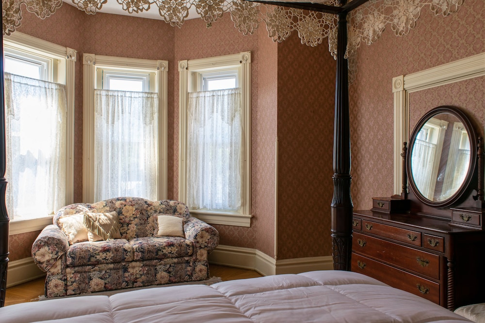 The Shepherd's Inn - photo 13
