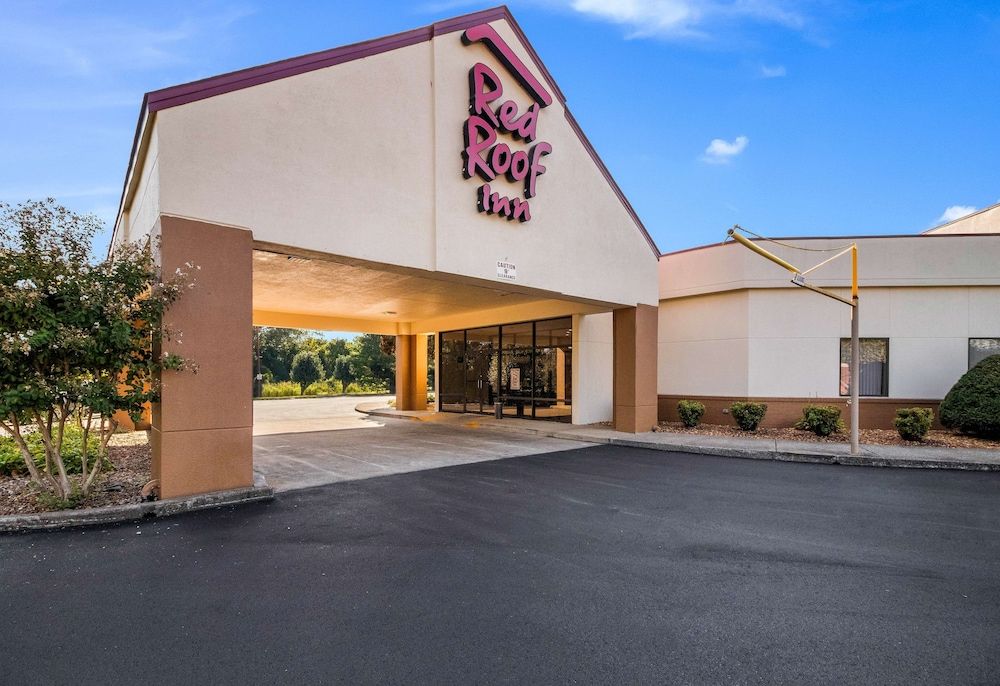 Red Roof Inn Clarksville - photo 11
