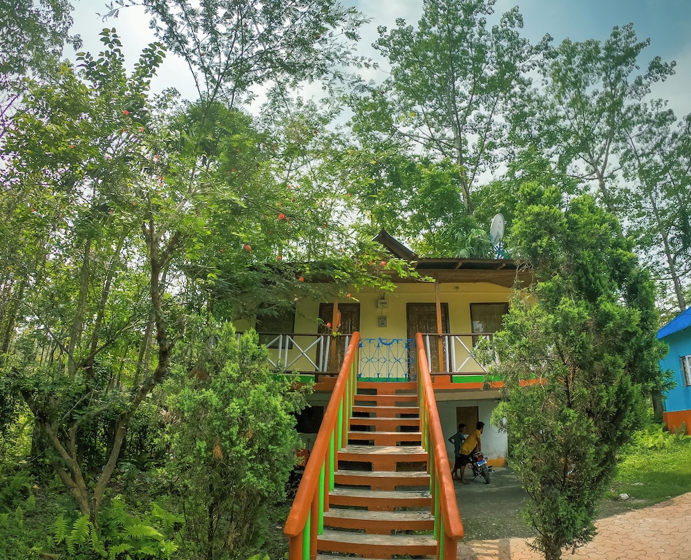 Bon Holong Resort — Alipur Duar — photo 3