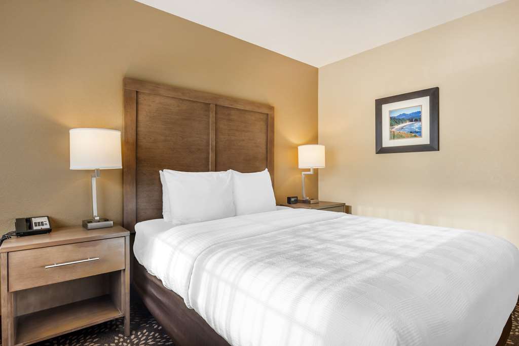 Best Western Columbia River Waterfront Hotel Astoria - photo 26