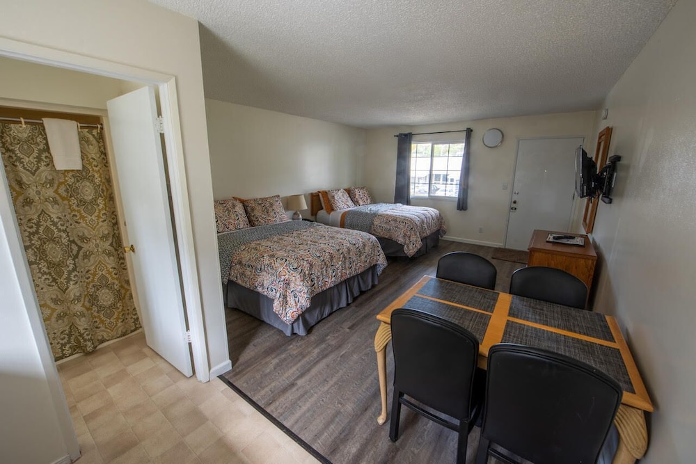Pacific City Inn - photo 19