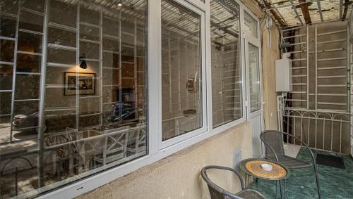 Elegant 1BR Vake Apt for 3 By Wehost