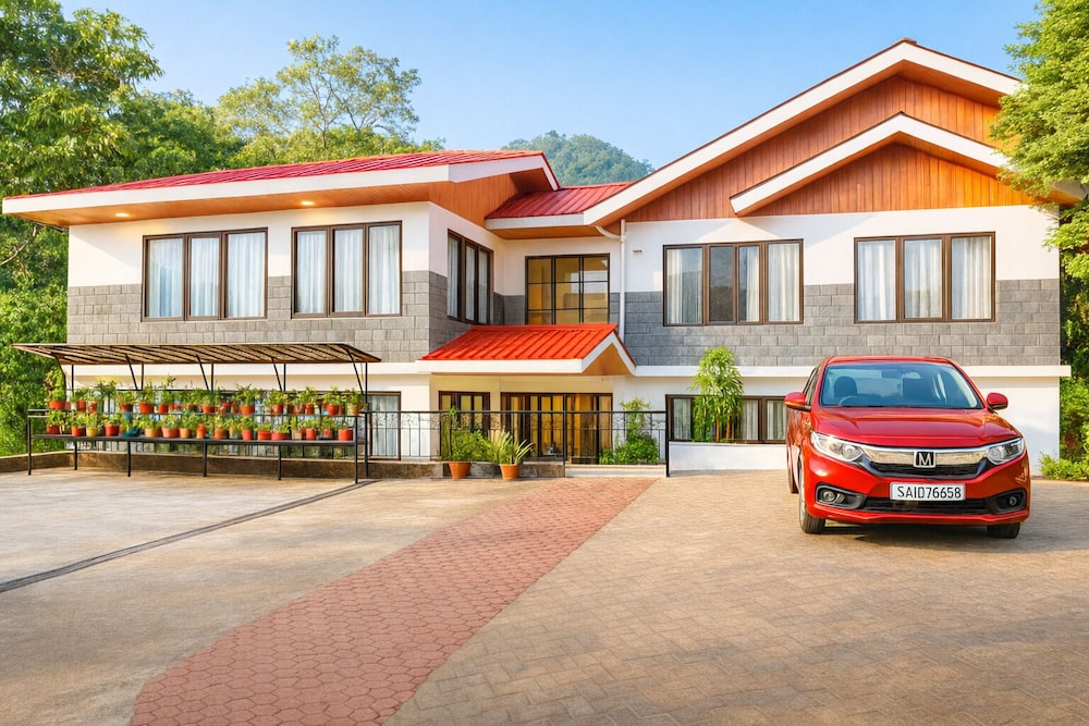 Sparrow Cherry Resort 2 min walk To MG Marg — 4-Star Luxury Hotel in Gangtok, India