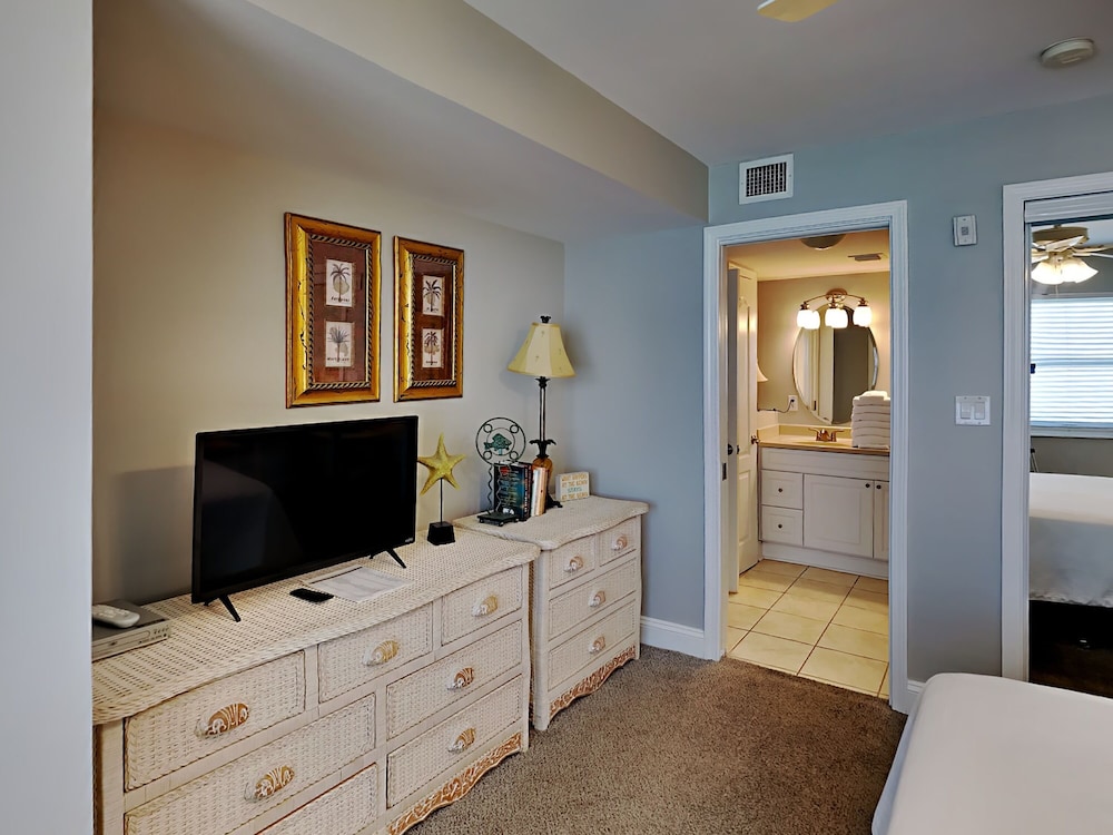 Regency Towers by Southern Vacation Rentals - photo 15