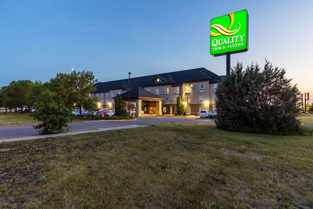 Quality Inn and Suites — hotel in Yorkton