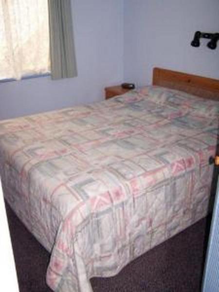 Bermuda Breezes Resort Motel