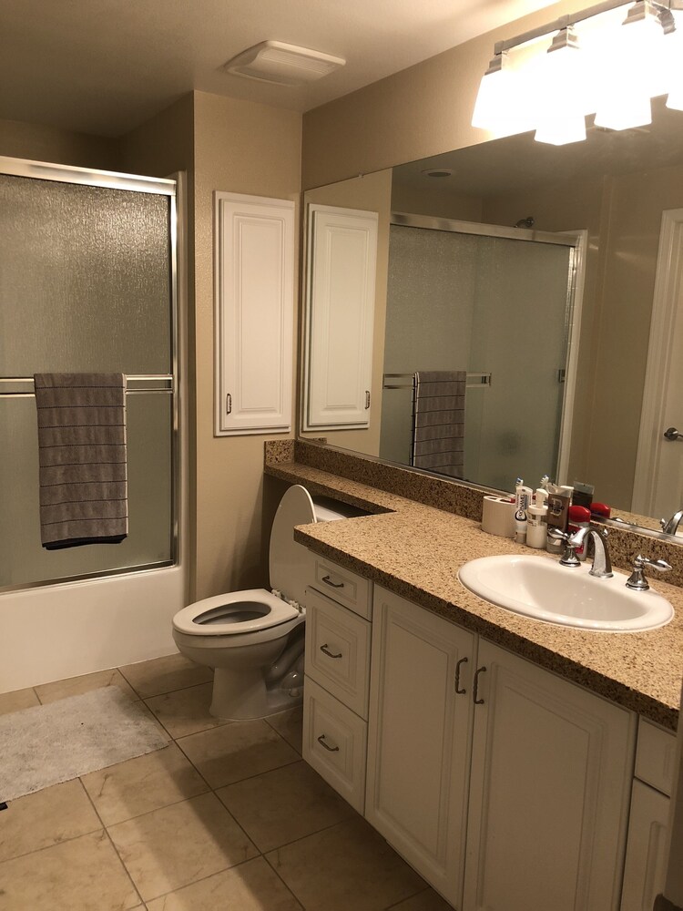 Resort Style Luxury 2BD Suite in Irvine's Spectrum Center - photo 14