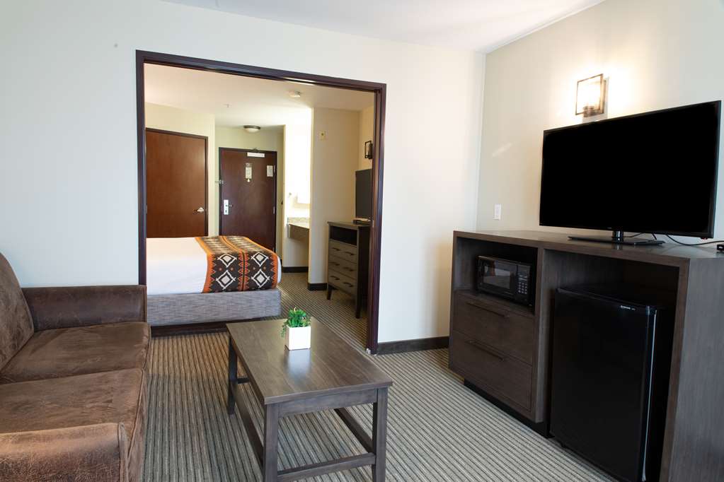 Oxford Suites Pendleton - photo 6
