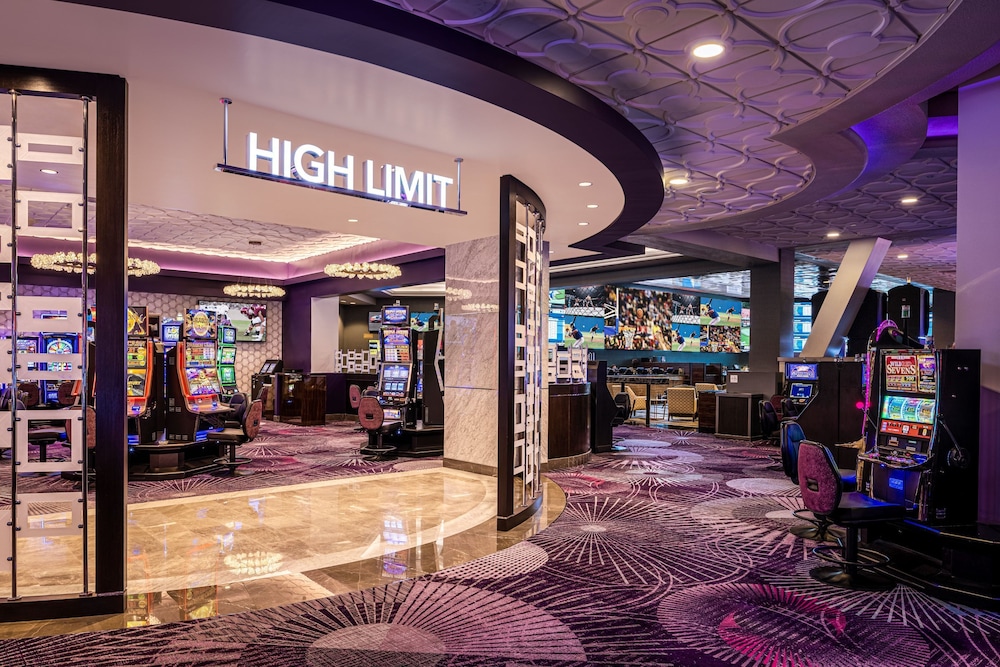 Harrah s Las Vegas A Caesars Rewards Destination - photo 62