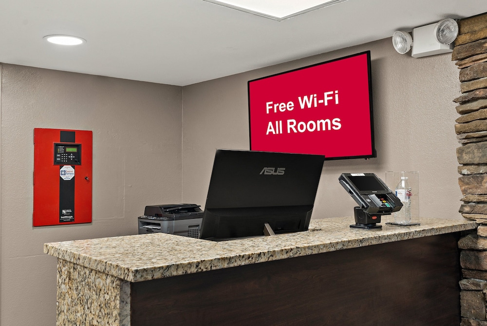 Red Roof Inn Spartanburg I 85 - photo 3