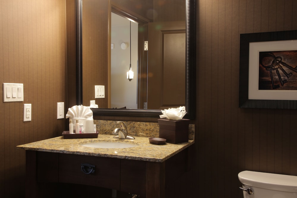 Teddy's Residential Suites Watford City - photo 26
