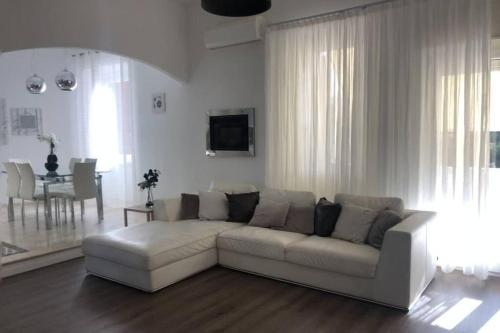 Appartamento incantevole La Maddalena vista mare CODICE IUN Q5459 — 4-Star Luxury Hotel in La Maddalena, Italy