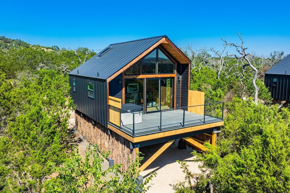 Chin 2 in Fredericksburg, United States