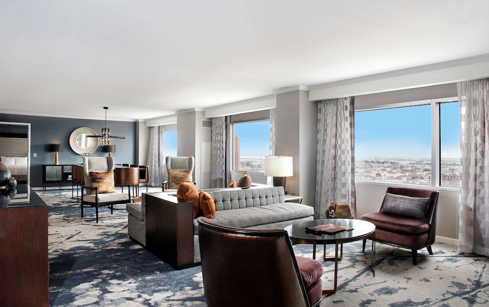 Hilton Baltimore Inner Harbor - photo 33