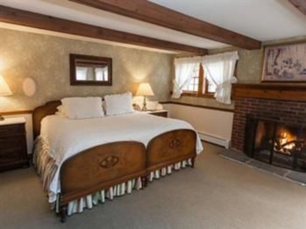 Arlington's West Mountain Inn - photo 39