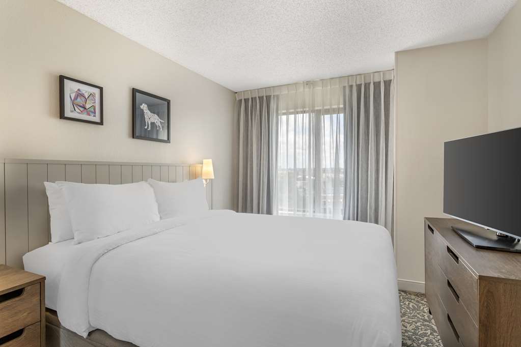 Sonesta ES Suites San Antonio Downtown Alamo Plaza - photo 17