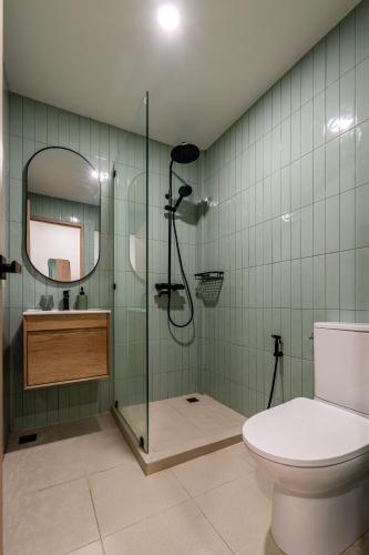 2 Bed 2 Bath Luxury 1 min walk to BTS Asok