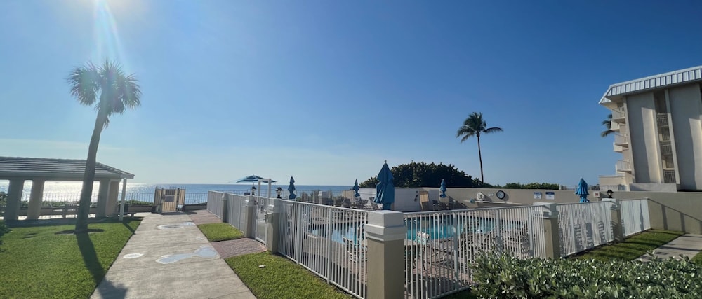 Gulfstream Manor - photo 10