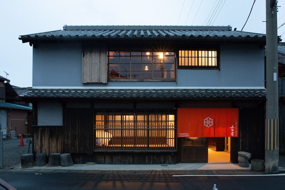 SenzanAn Kajiyamachi 301 in Arida, Japan