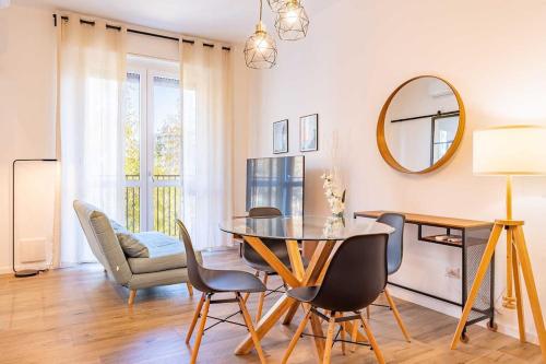 Guest Planet Stylish Flat Bisceglie M1 — 4-Star Luxury Hotel in Milan, Italy