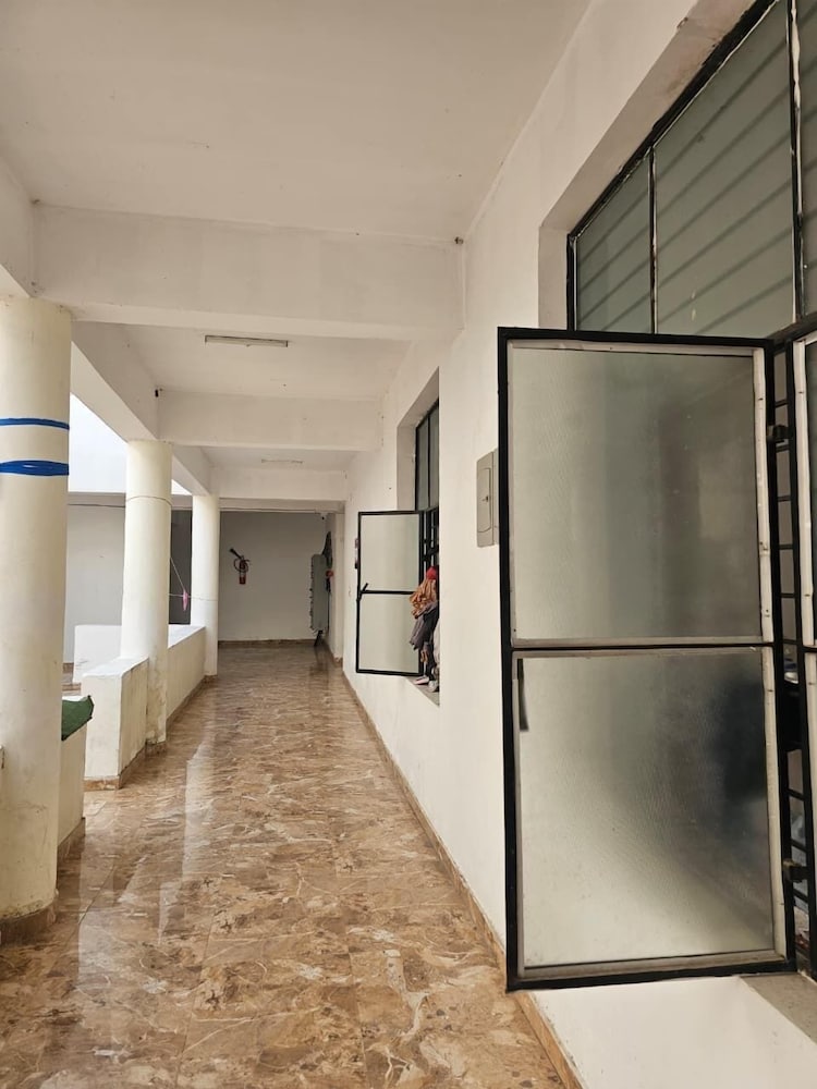 Lama Hotel — Jahanabad — photo 4