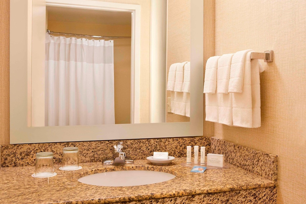 SpringHill Suites by Marriott Boston Peabody - photo 12