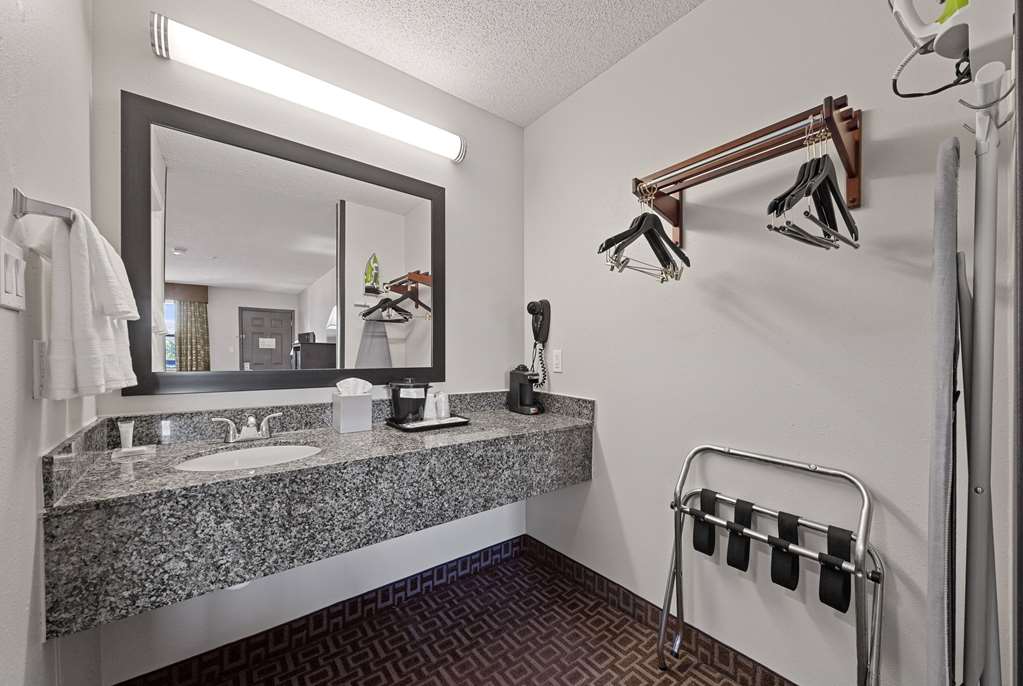 Days Inn by Wyndham Round Rock - photo 23
