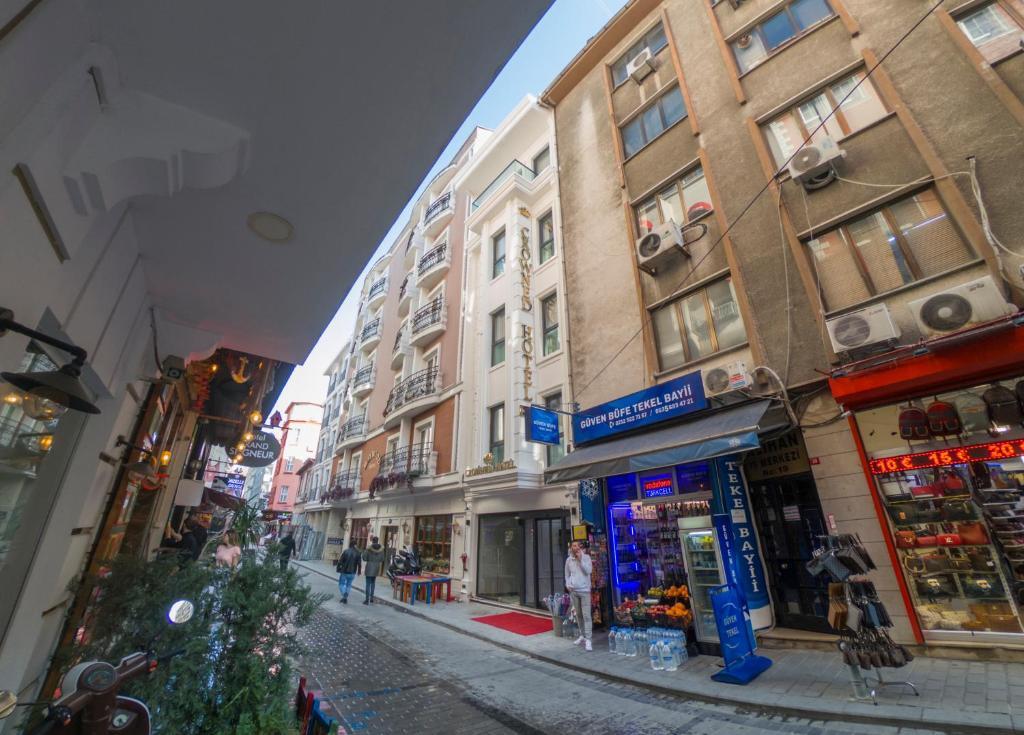 Crowned Hotel - last minute hotel in Istanbul