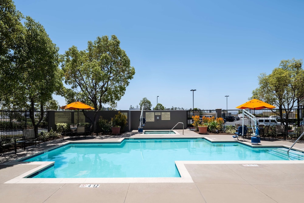 Hampton Inn by Hilton Irvine East Lake Forest - photo 24