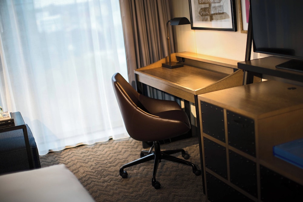 Renaissance Toledo Downtown Hotel - photo 26