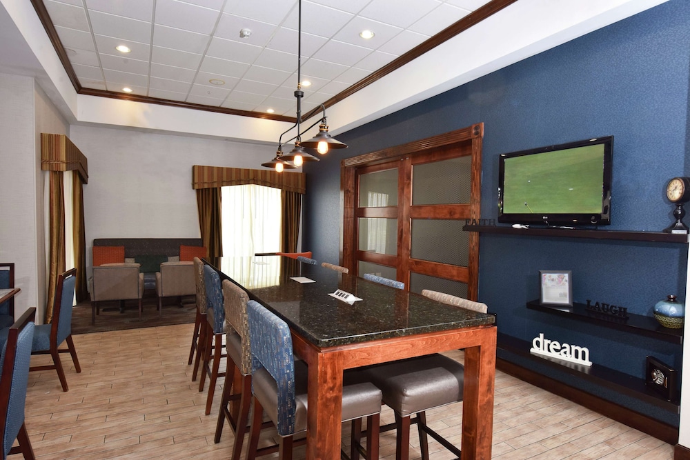 Hampton Inn Alexander City - photo 4